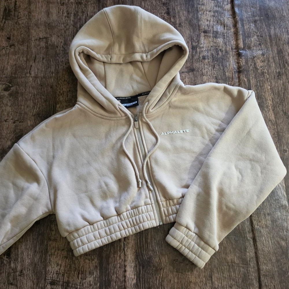 ALPHALETE Cropped Zip Up Hoodie‎ Womens Small Tan Beige Athletic Fleece Logo